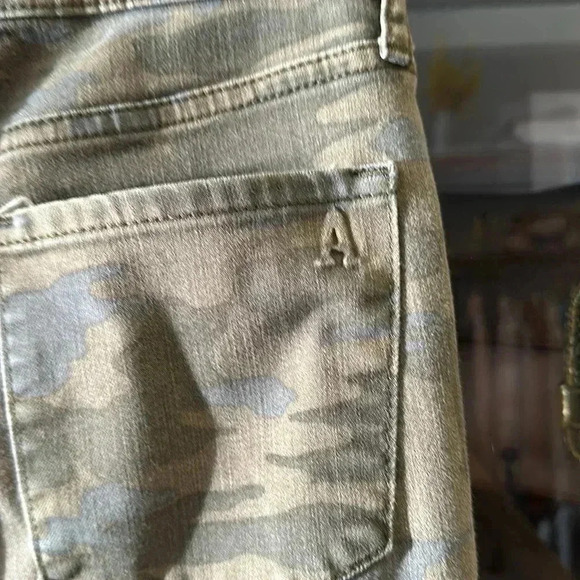 Articles of Society Heather - Camouflage Jeans Size 26 - Picture 8 of 11